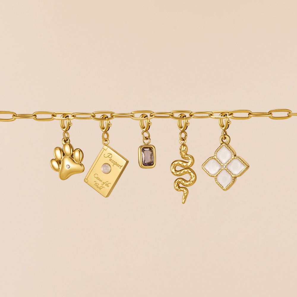 Chic Clip Pendant Necklace
