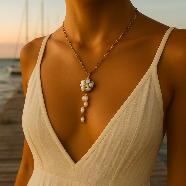 Maris | Ocean's Embrace