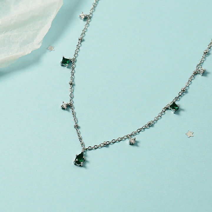 Lumineve Choker