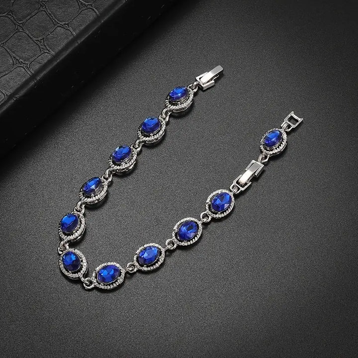 Lyraveth Solenya Necklace