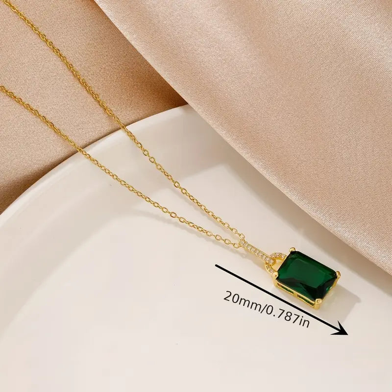 LuxeCharm Verena