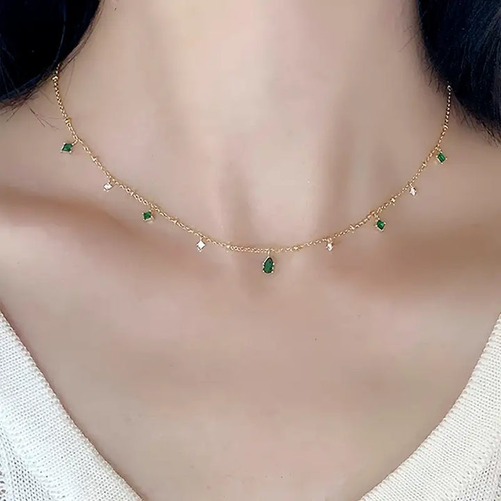 Lumineve Choker