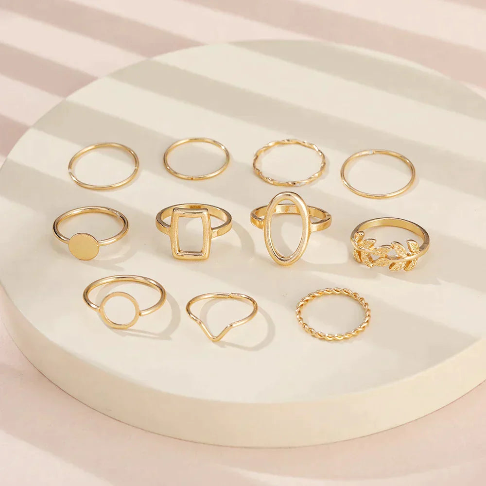 Vintage Vibe: Set of 11 Timeless Rings