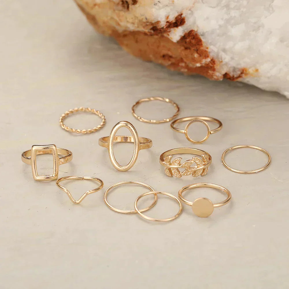 Vintage Vibe: Set of 11 Timeless Rings