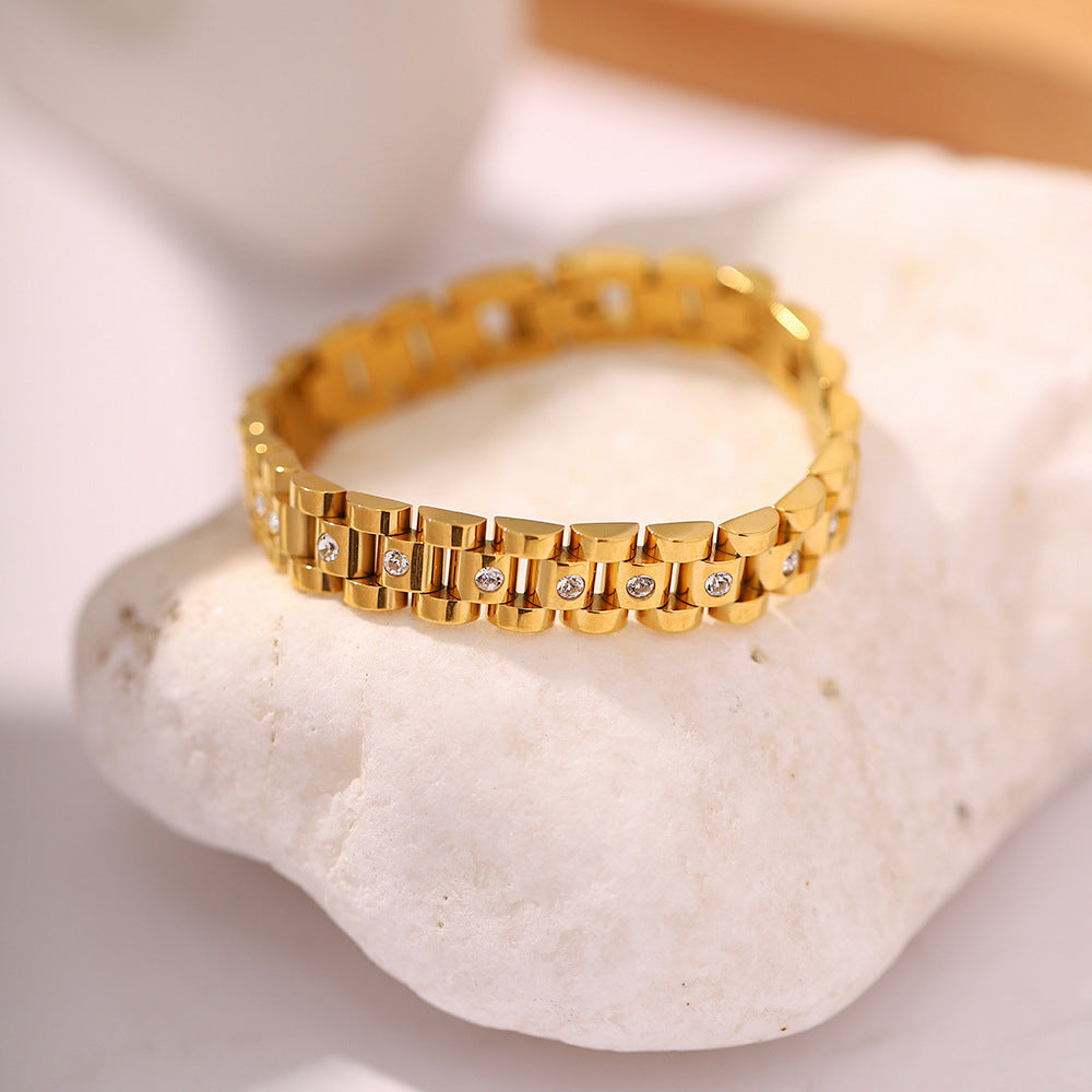 Chic Gold Bracelet