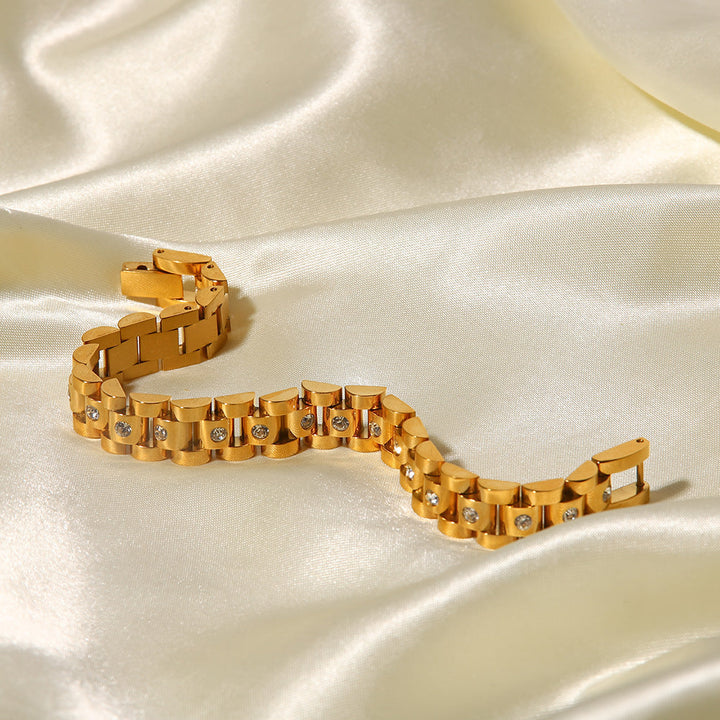 Chic Gold Bracelet