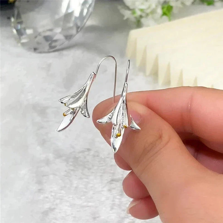Fleur d'Argent: Éclat Floral