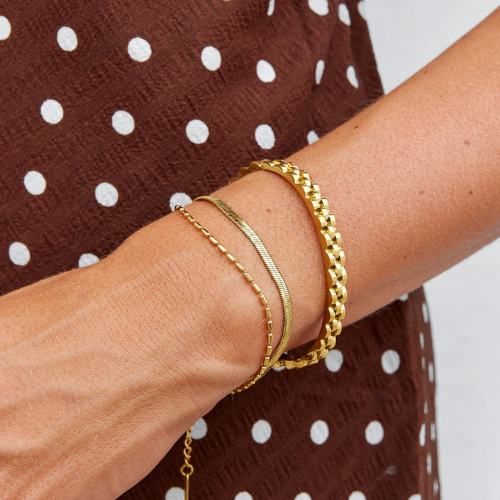 LuxeLoop Bangle