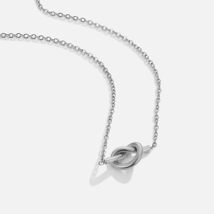 Adela Knot Elegance