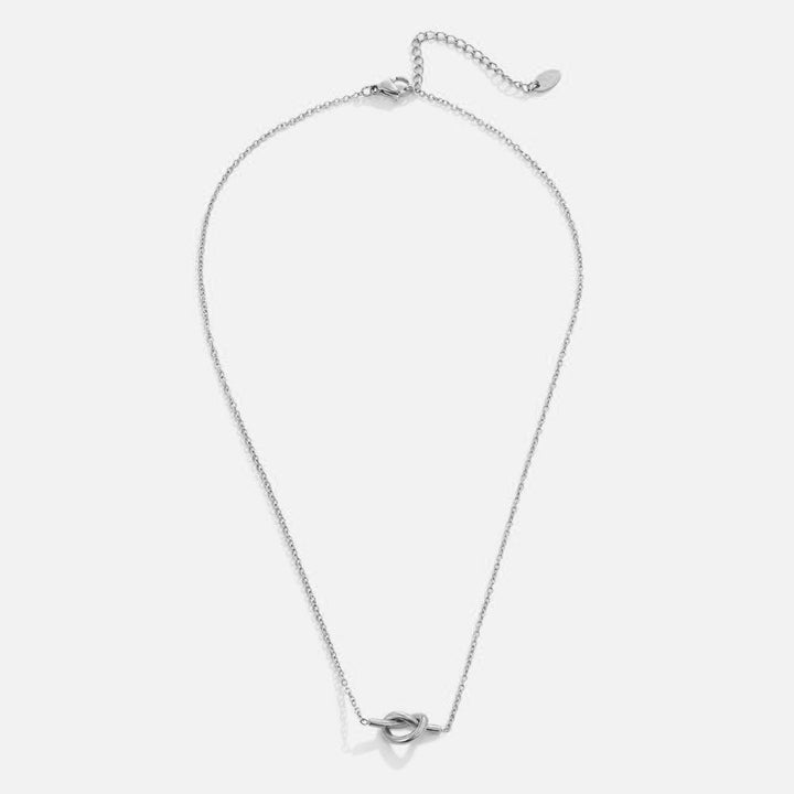 Adela Knot Elegance