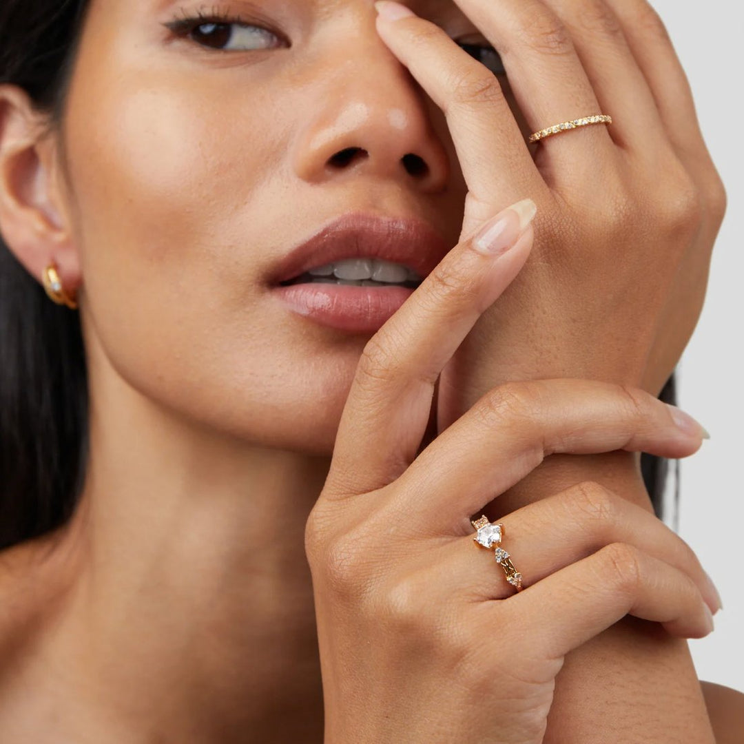 LuxeArc Ring