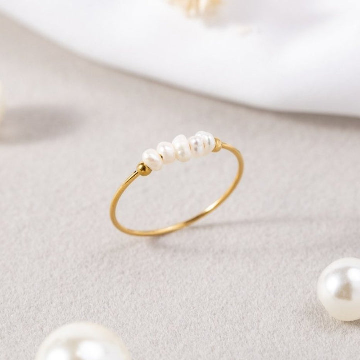Classic Pearl Elegance Ring