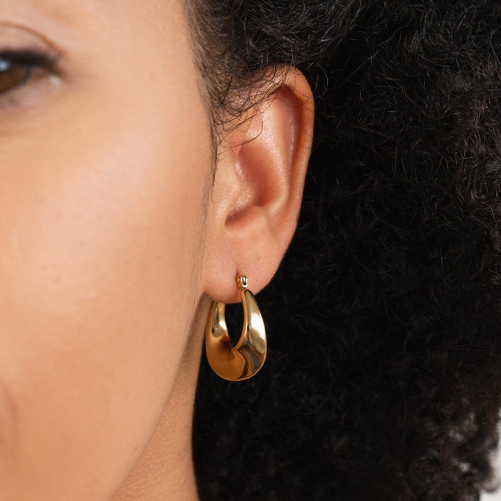 Radiant Dara Hoops