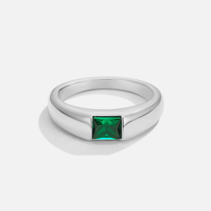 Silver Ring with Emerald Emerald