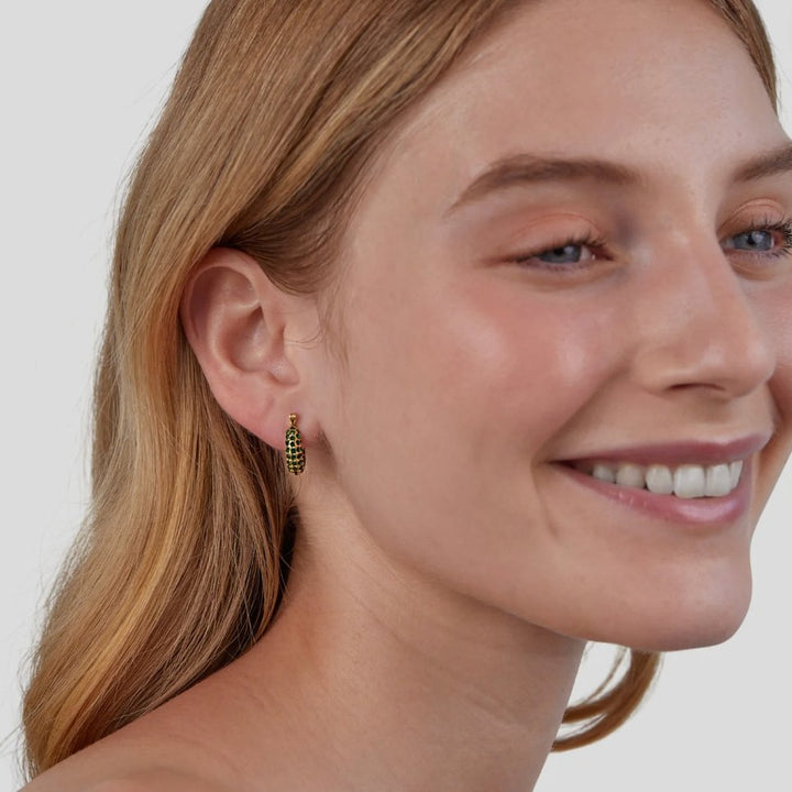 Émeraude Éclat: Créoles de Beauté