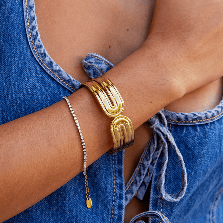 Ezra Gold Twist Cuff
