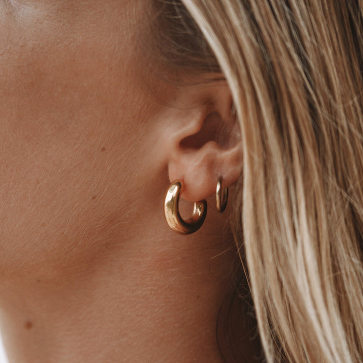 Boucles d’oreilles Huggie Bold Chic
