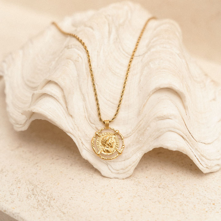 Éclat Antique – Collier Mythique