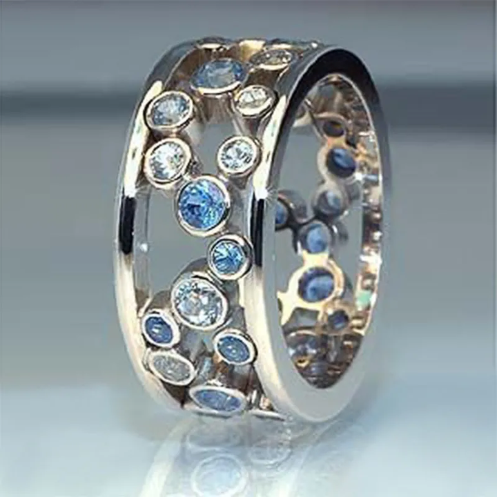 Vintage Elegance: The Zirconia Dream Ring