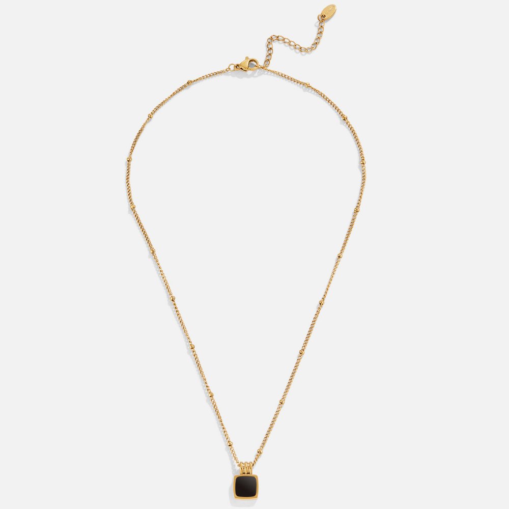 Elysara Veyrin Amulet