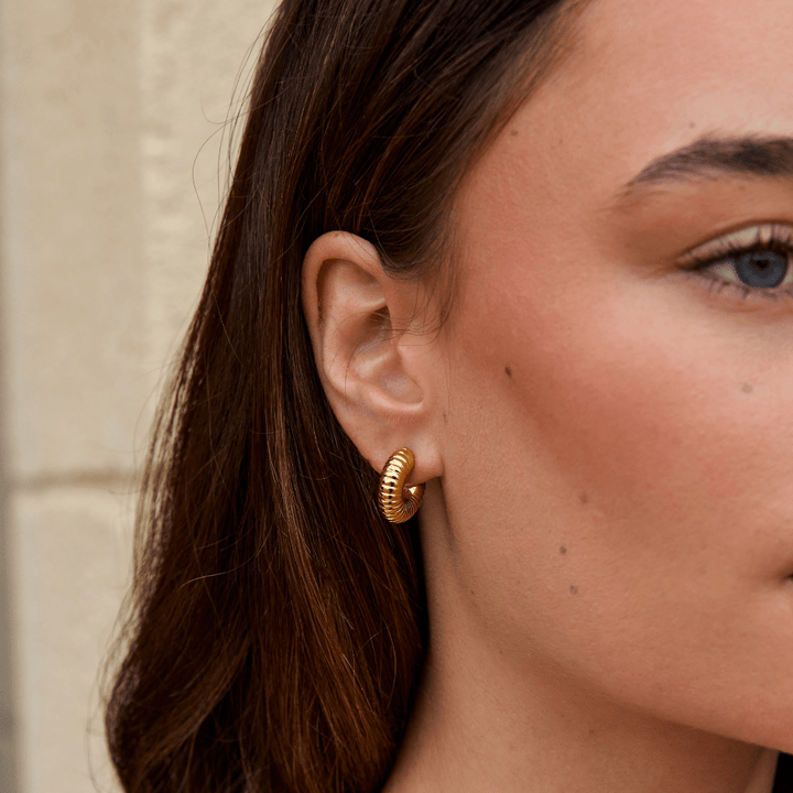 SpringLuxe Hoops
