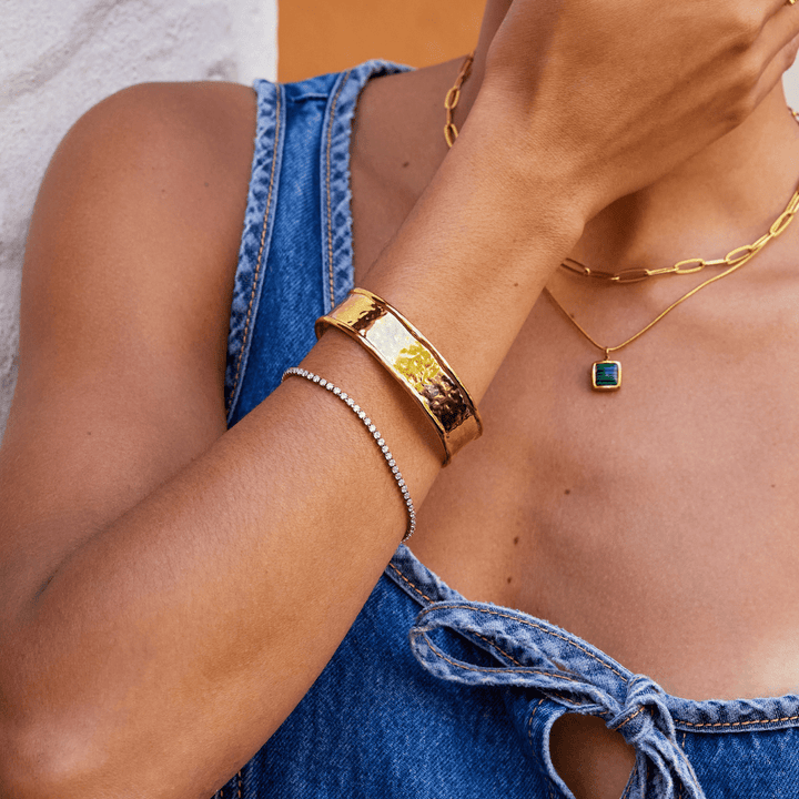 LumaGlow Bangle