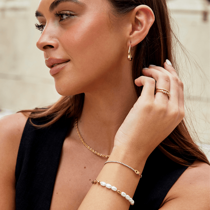 LuxeAura Bracelet