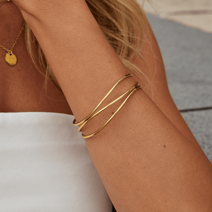 LuxeGlow Bangle