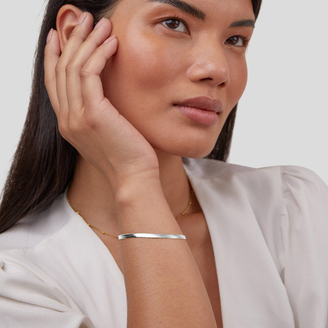 Sarya Silver Snake Chain Bracelet
