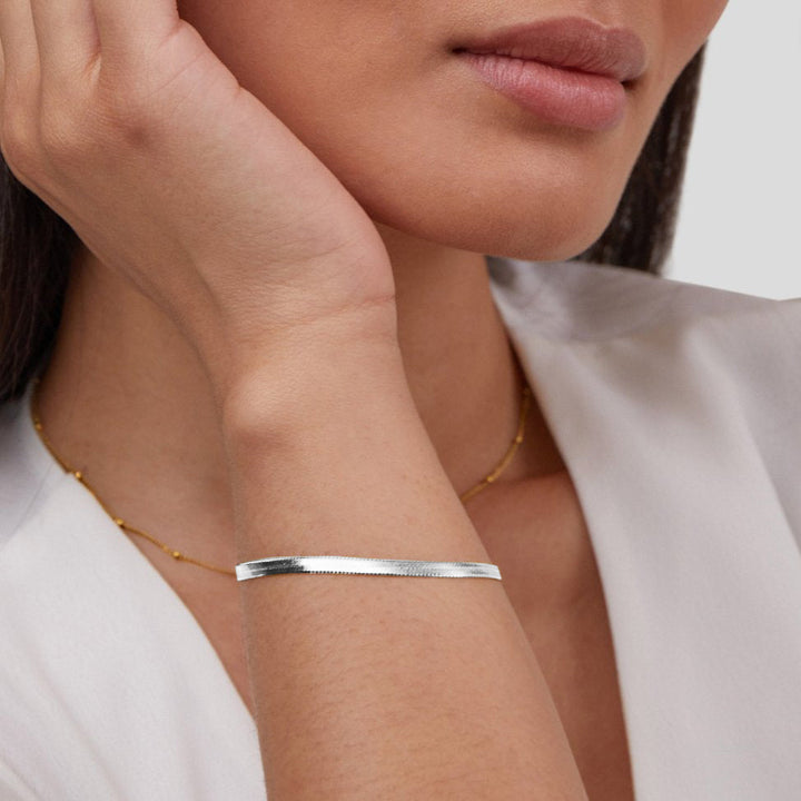 Sarya Silver Snake Chain Bracelet