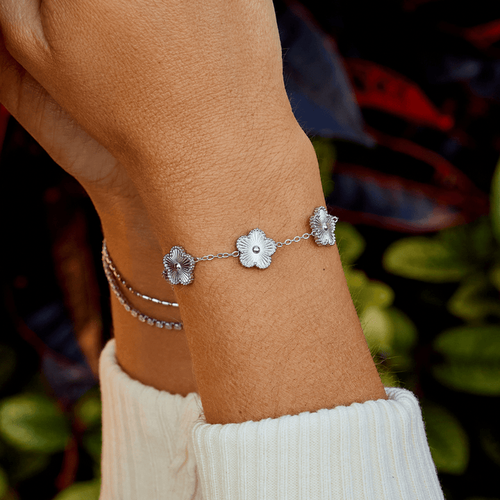 LuxeLeaf Bracelet