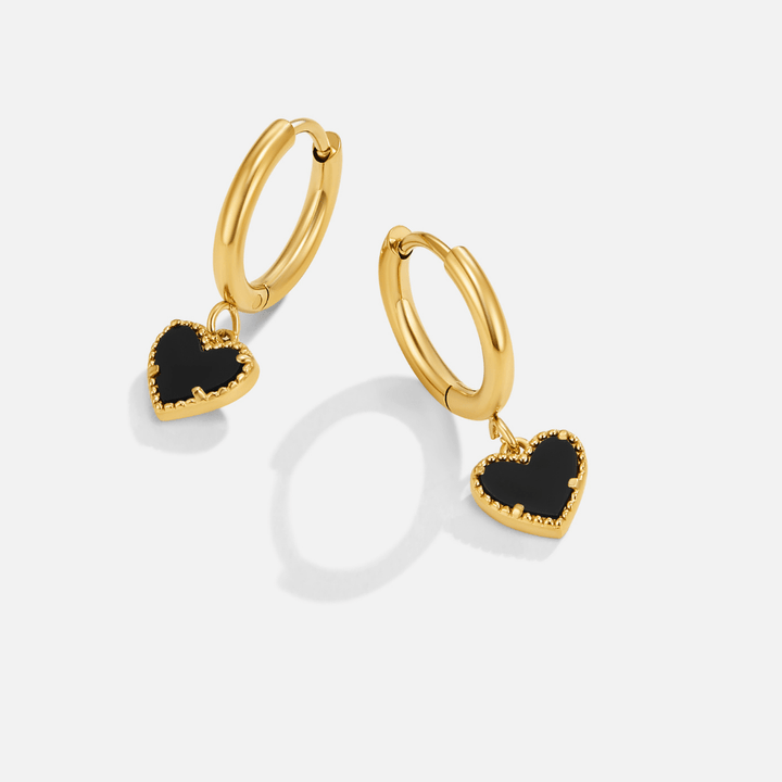 Heartfelt Hoops: 'Cœurs Ternis'